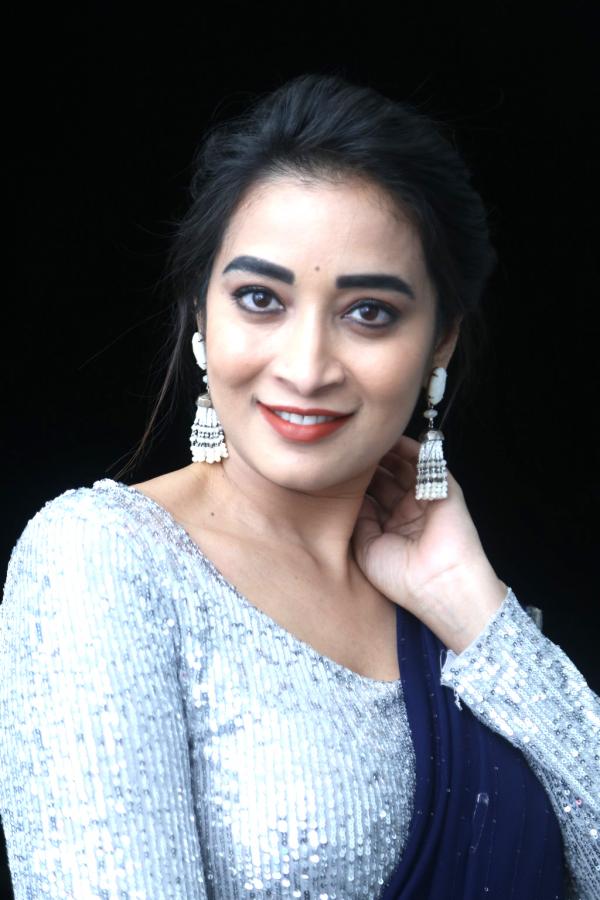 Actress Bhanu Sri Latest HD Glamorous Photos - Sakshi10