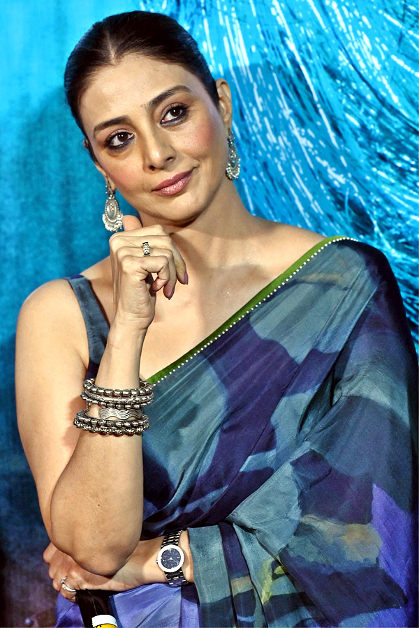 Bollywood Actress Tabu Photo Photos Gallery - Sakshi11