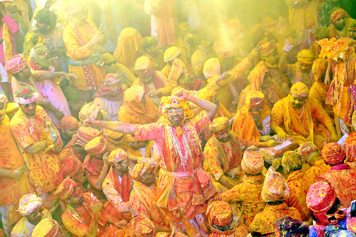 India celebrates Holi festival of colours - Sakshi16