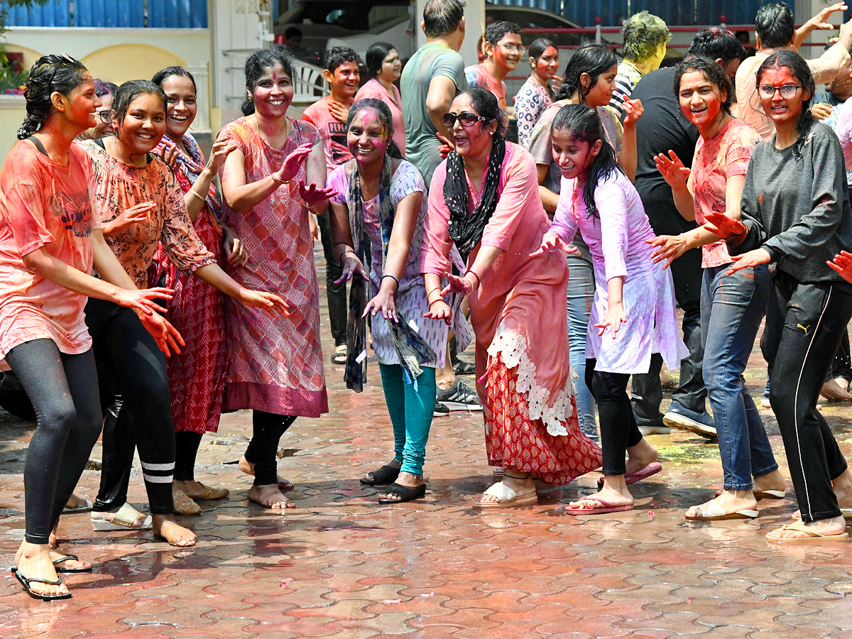 Holi Celebration in Hyderabad Photos - Sakshi7