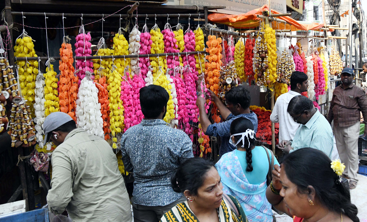 Holi Festival Celebrations At Begum Bazar   - Sakshi9