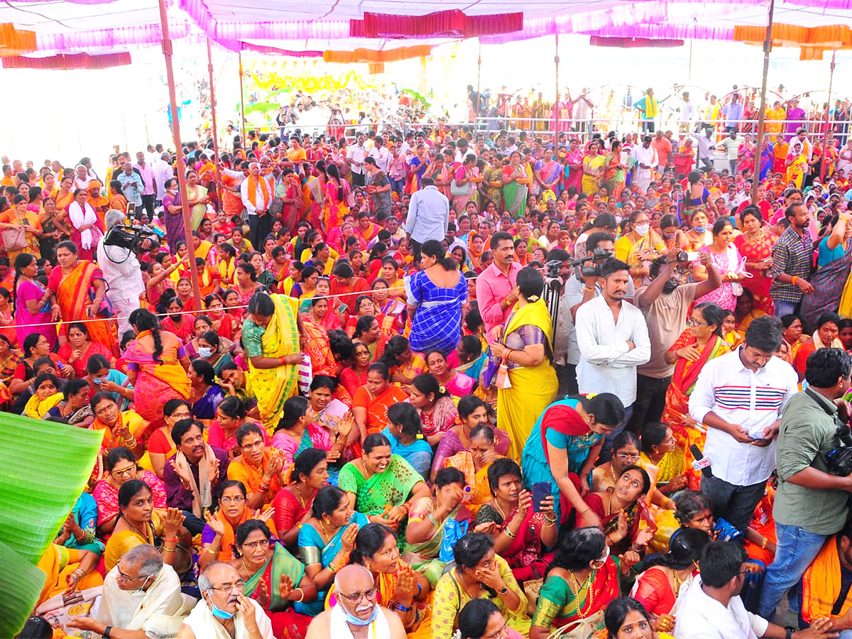 Vasanthotsavam at Bhadradri temple Photos - Sakshi12