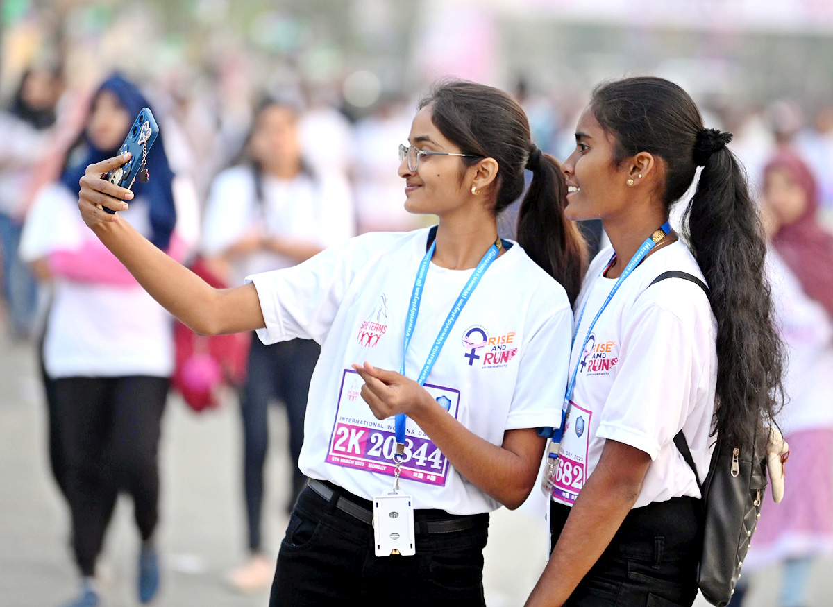 She Team conducted 2k, 5k Run part of Womens Day - Sakshi6