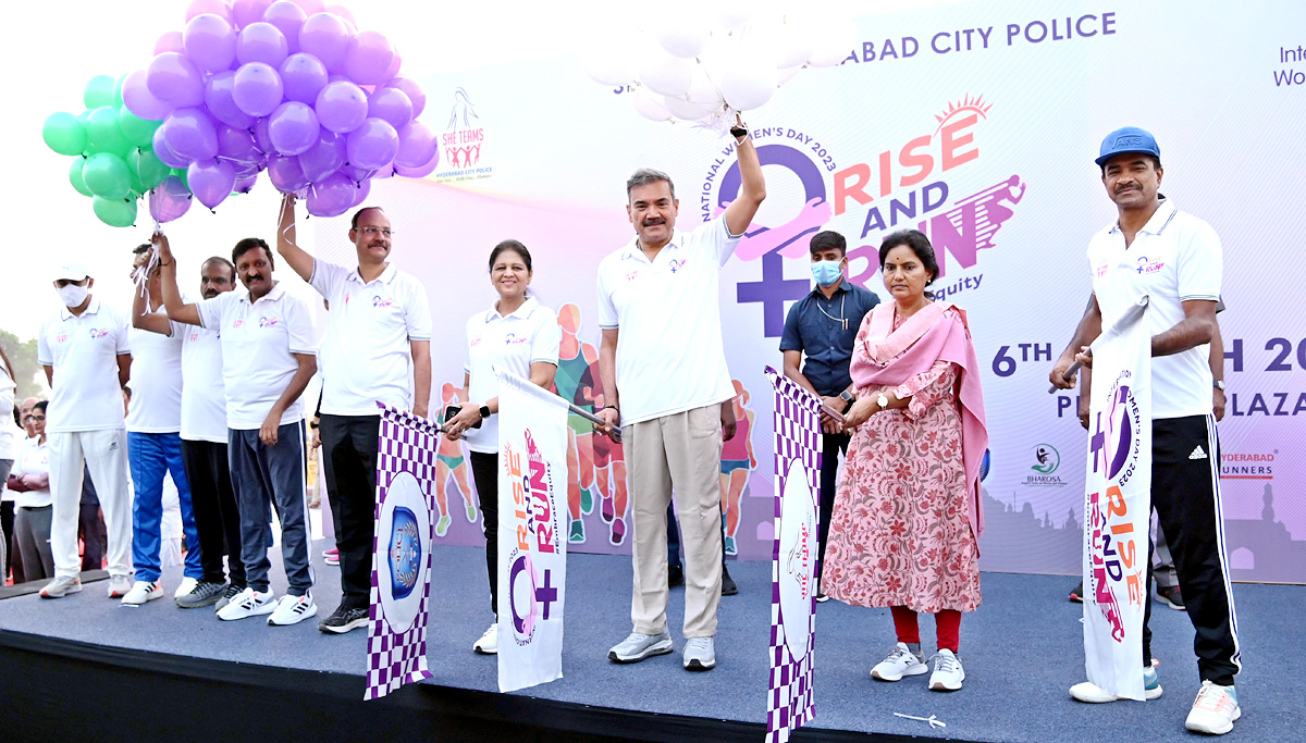 She Team conducted 2k, 5k Run part of Womens Day - Sakshi8