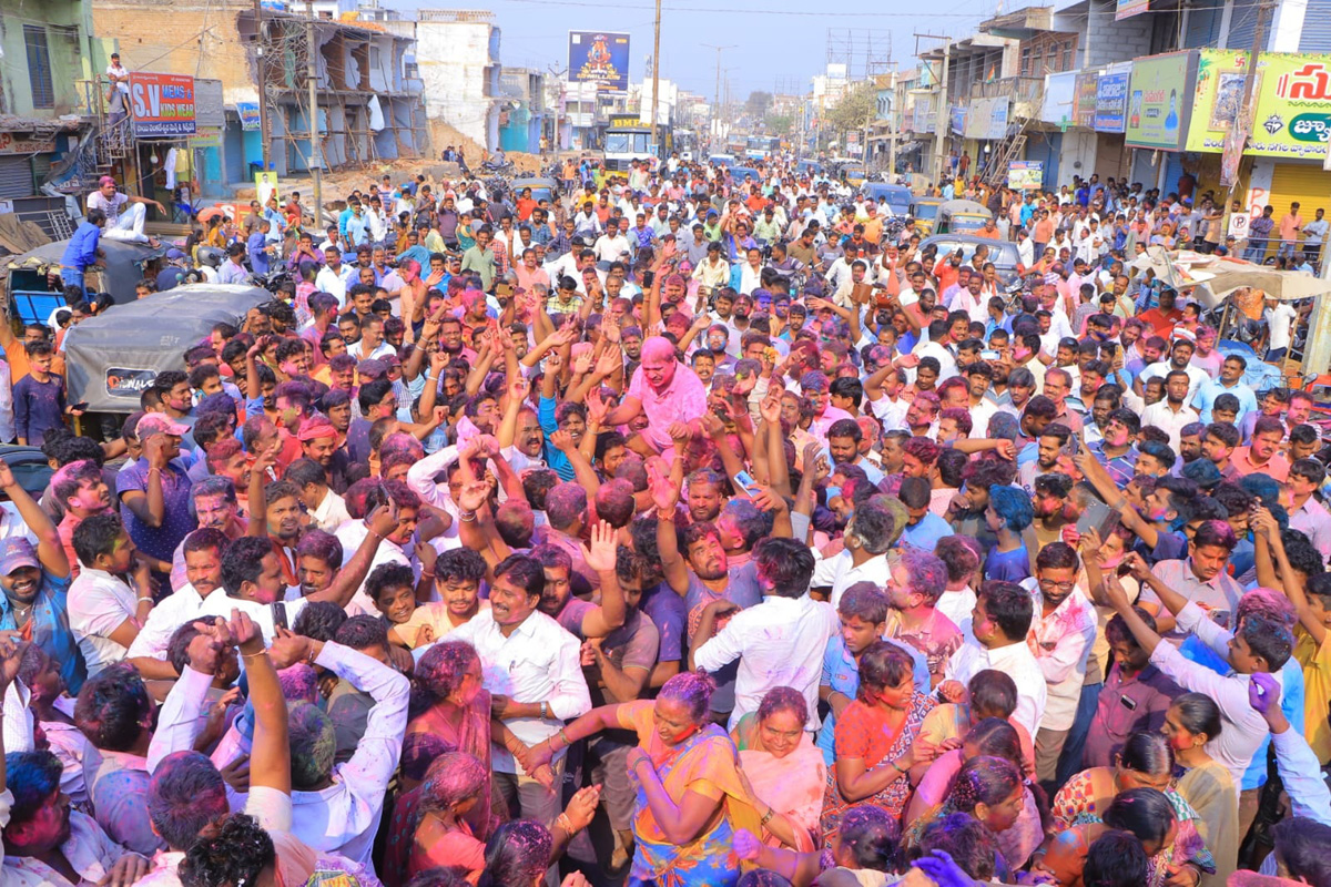 Happy Holi celebrations Nalgonda - Sakshi6