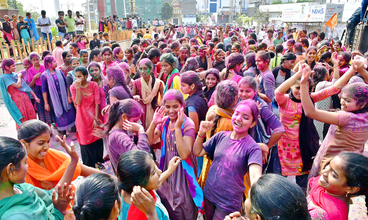 Happy Holi celebrations Nalgonda - Sakshi18