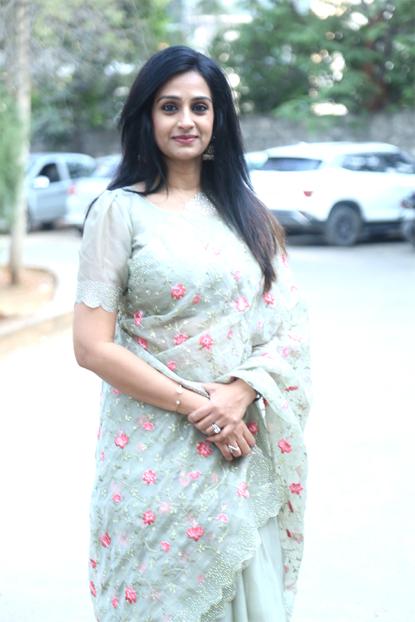 Actress Laya Latest Photos Viral - Sakshi5