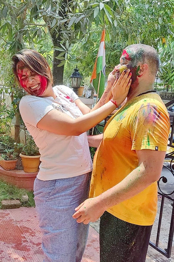 Anchor Anasuya Holi Celebrations With Her Family Photos - Sakshi2