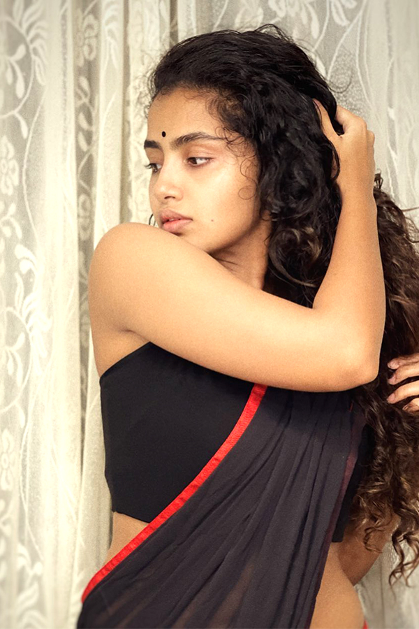 Actress Anupama Parameswaran Latest Photos - Sakshi18