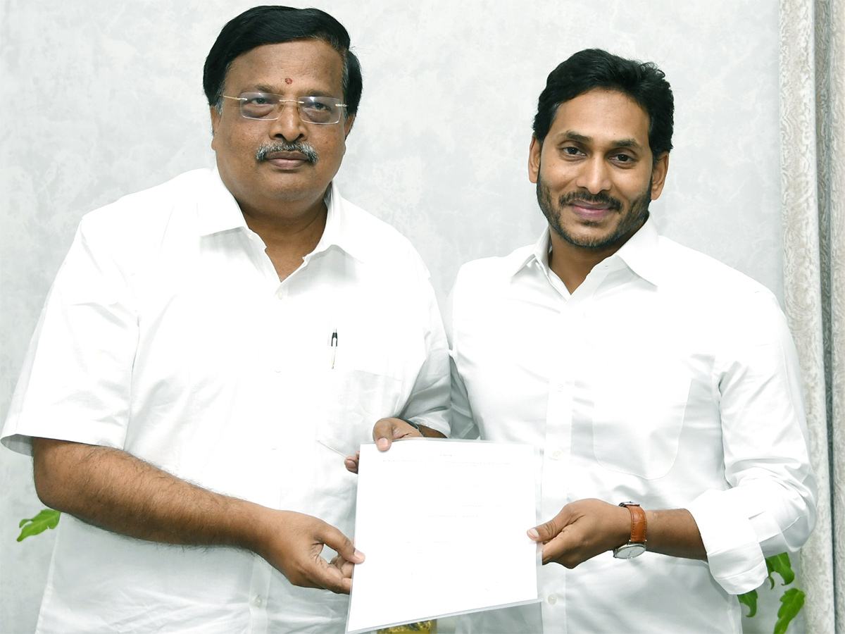 CM Jagan Gave Election B Forms To MLC Candidates In AP - Sakshi2