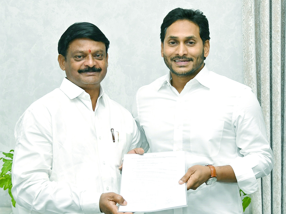 CM Jagan Gave Election B Forms To MLC Candidates In AP - Sakshi8