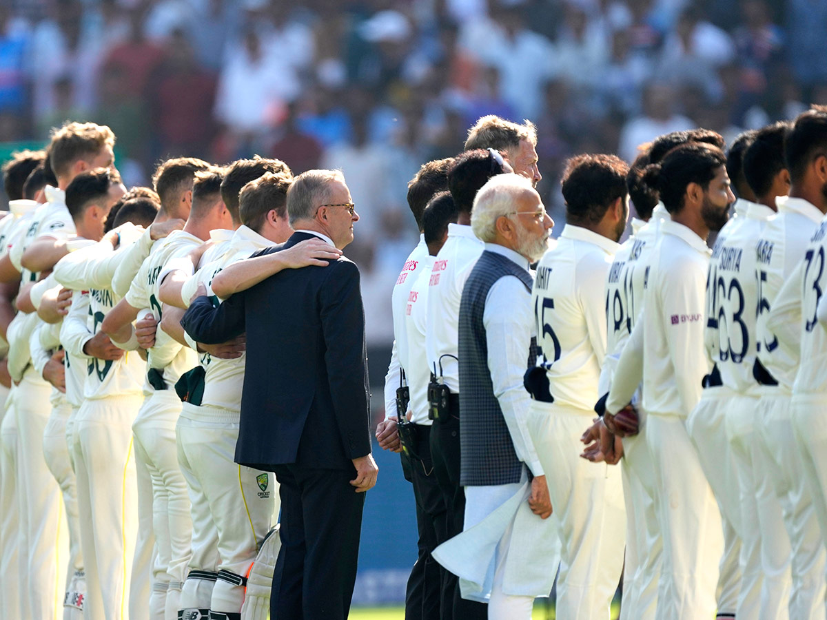 PM Modi And Australian PM Anthony Watch India Australia Fourth test - Sakshi29