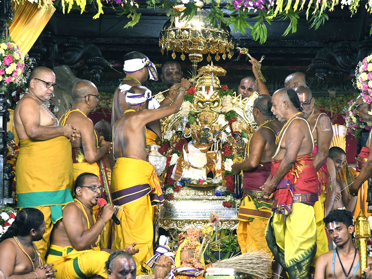 Grand Celebration of Lord Rama Pattabhishekam held at Bhadradri - Sakshi1