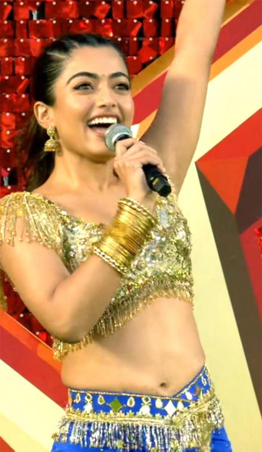 Rashmika Mandanna performs opening ceremony in IPL - Sakshi14