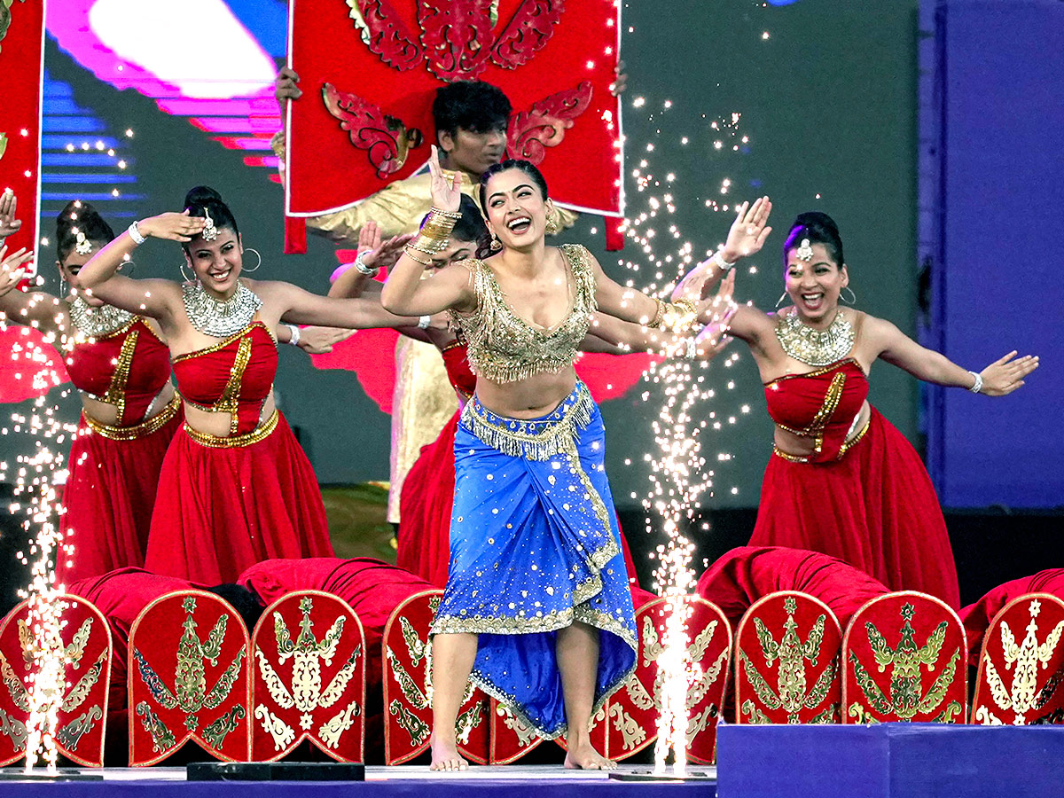 Rashmika Mandanna performs opening ceremony in IPL - Sakshi9