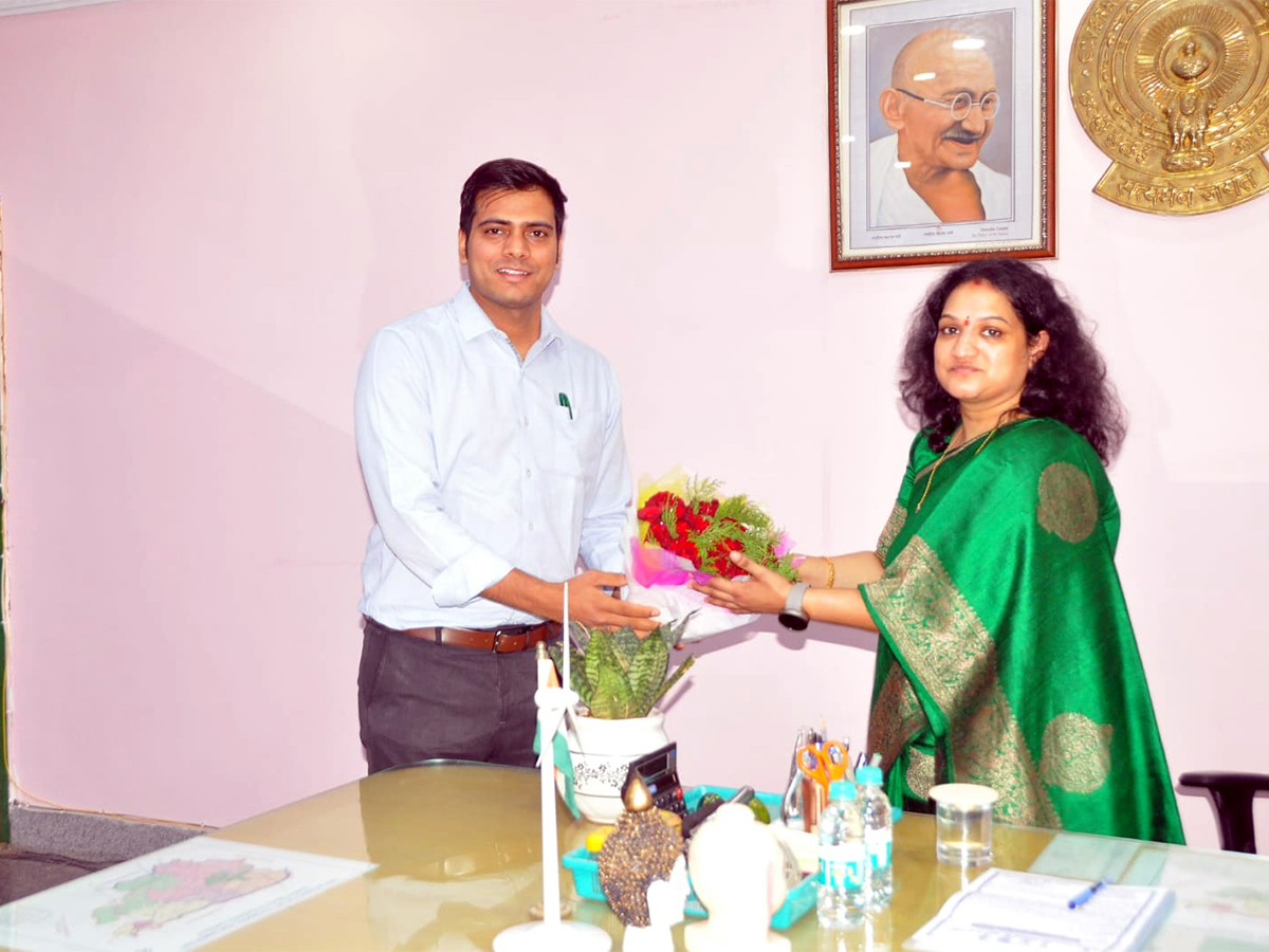 IAS Srujana Takes Charges As Collector In Kurnool District Photos - Sakshi19