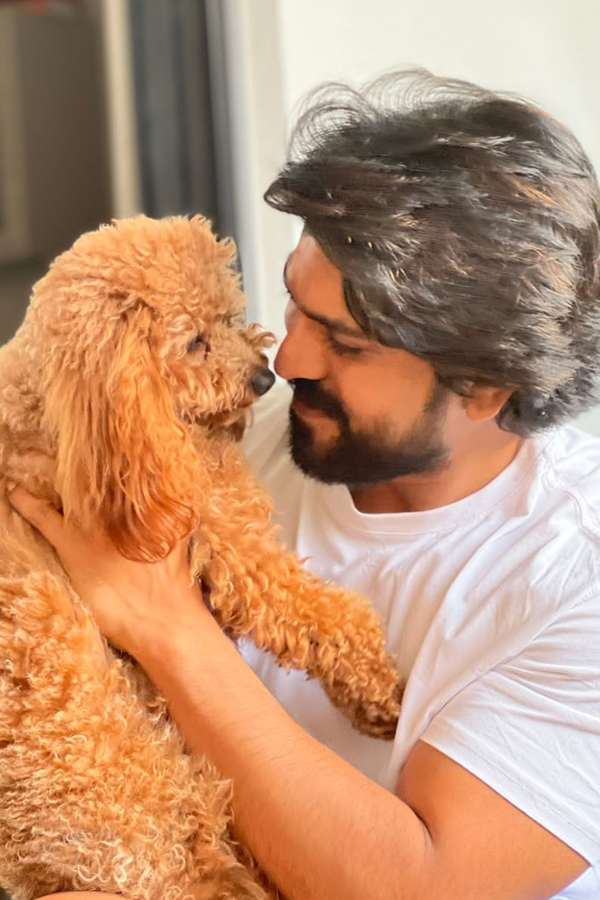 Ram Charan Moments With His Pet Dog Photos - Sakshi7