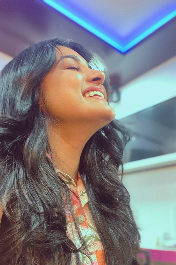 Nivetha Thomas Latest Pics - Sakshi4