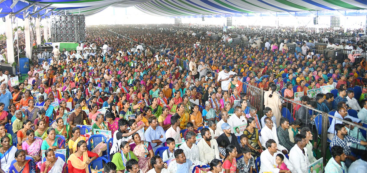 YSR Ebc Nestham: Cm Jagan Markapuram Tour Photos - Sakshi13