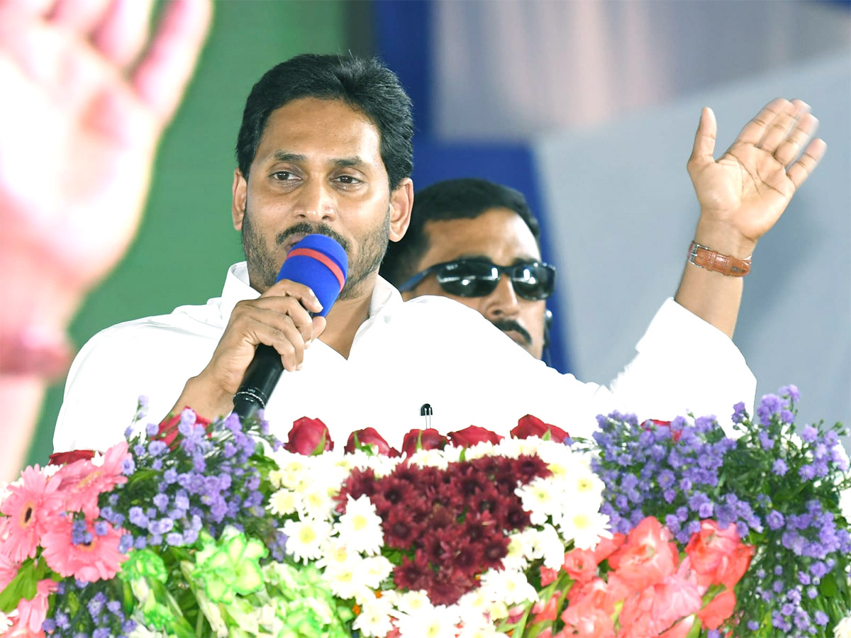 YSR Ebc Nestham: Cm Jagan Markapuram Tour Photos - Sakshi36