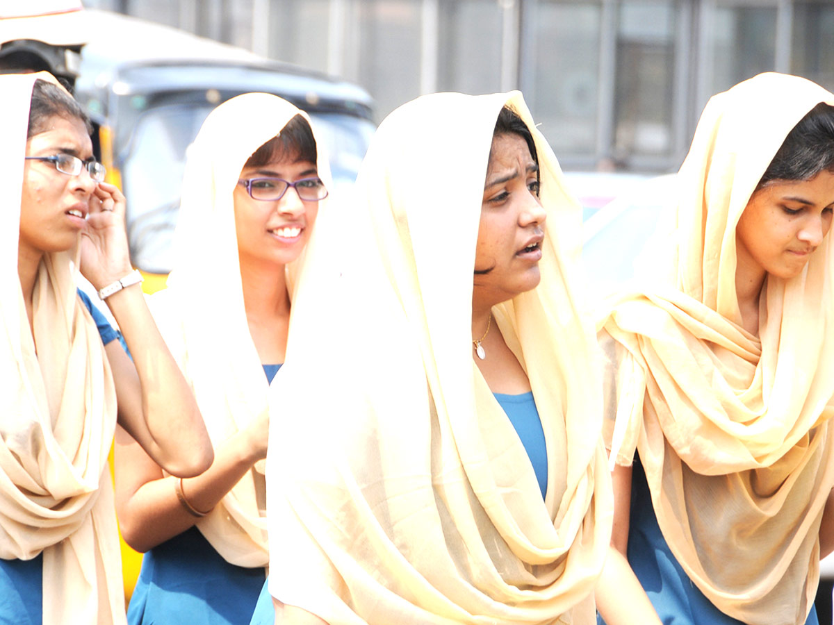 Severe Heat Waves In Telangana And AP Photos - Sakshi23