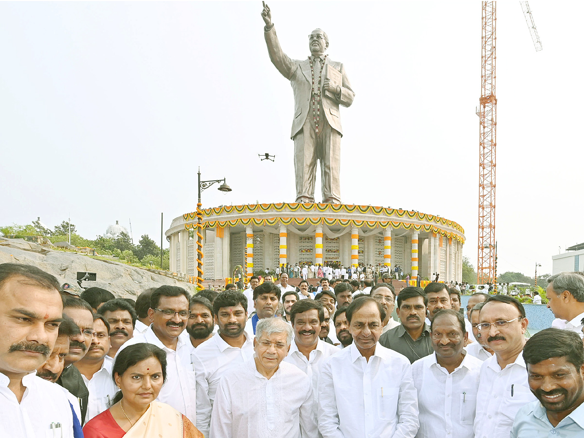 CM KCR Inaugurated Ambedkar Statue At Tank Bund Photos - Sakshi22