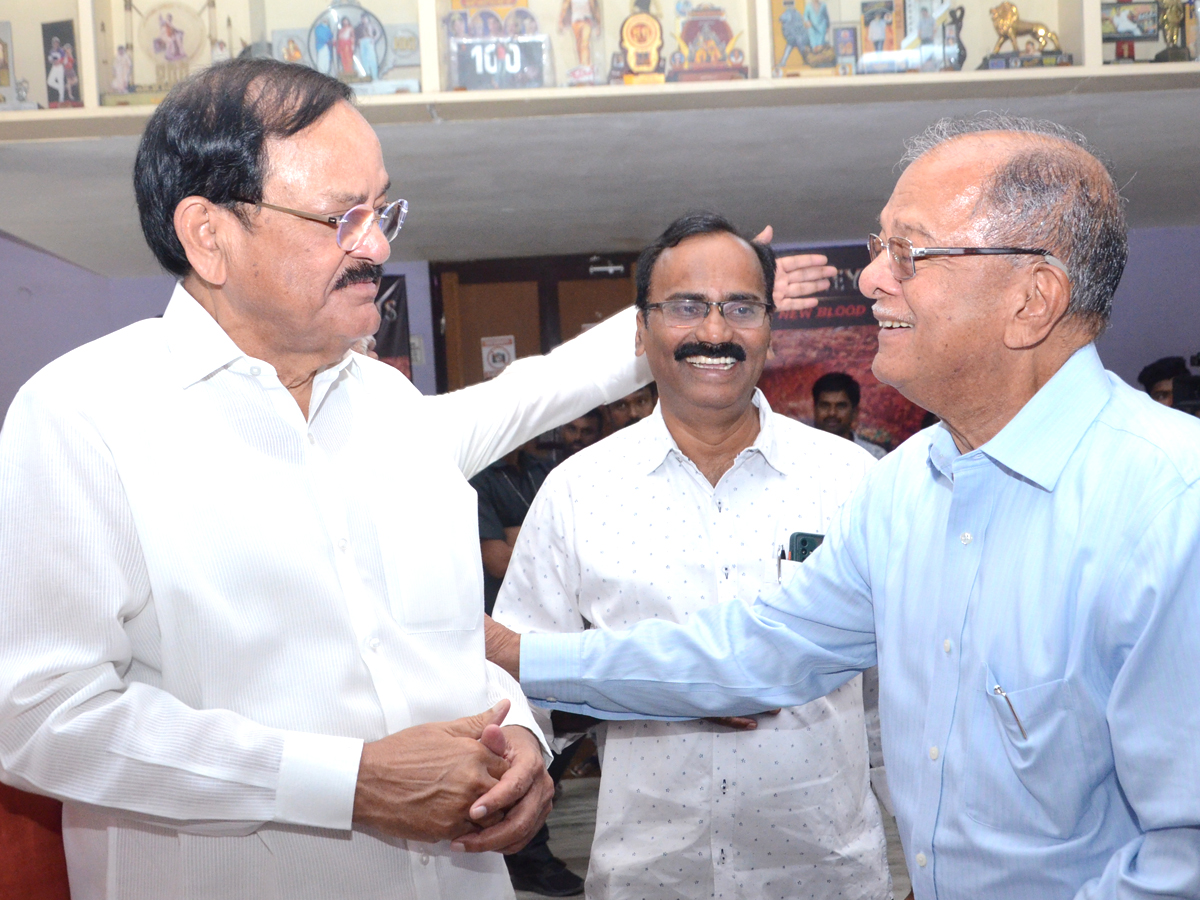 Ex Vice President M Venkaiah Naidu At Bharateeyans Movie Press Meet Photos - Sakshi6