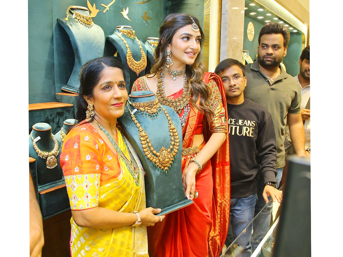 Actress Sreeleela CMR Jewellery Shopping Mall Opening Photos - Sakshi8