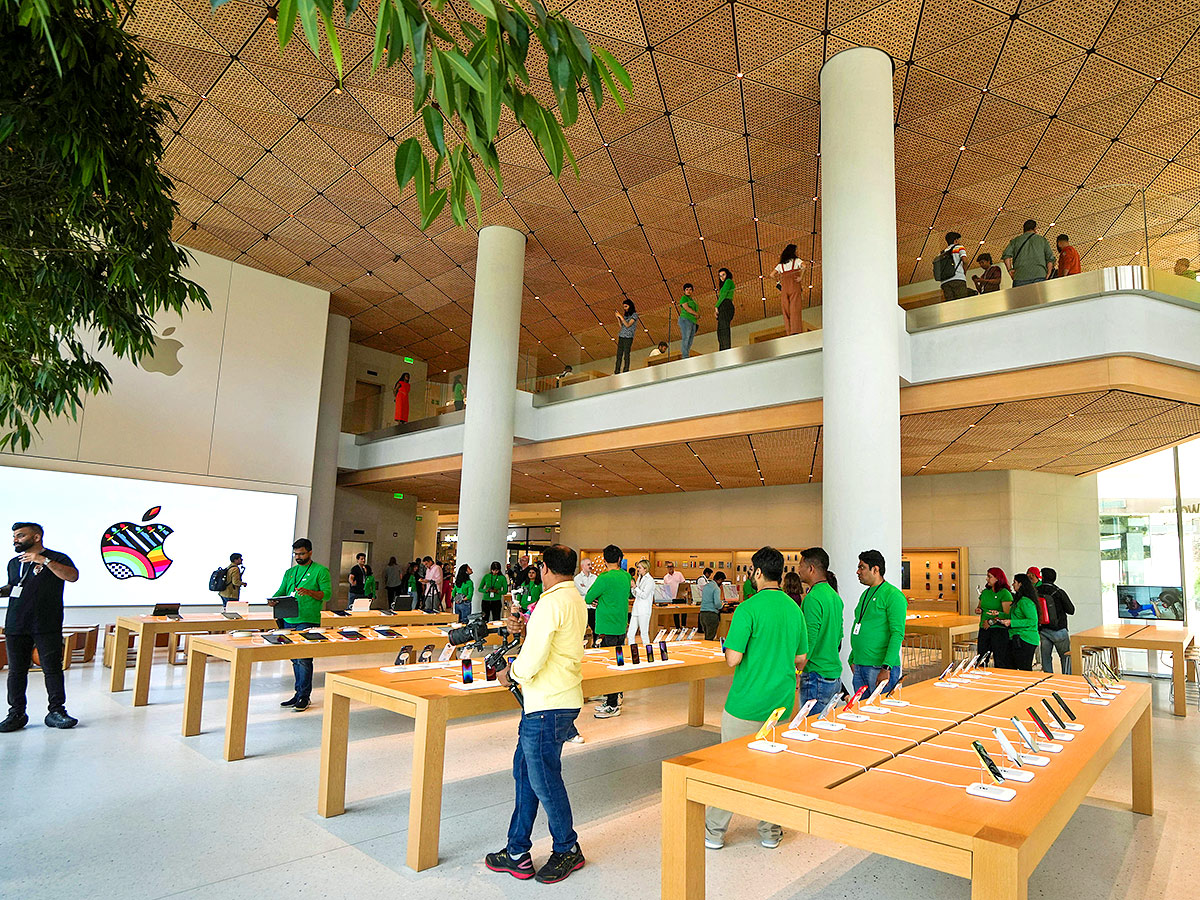 Apple BKC Store First Look in Mumbai Photos - Sakshi22