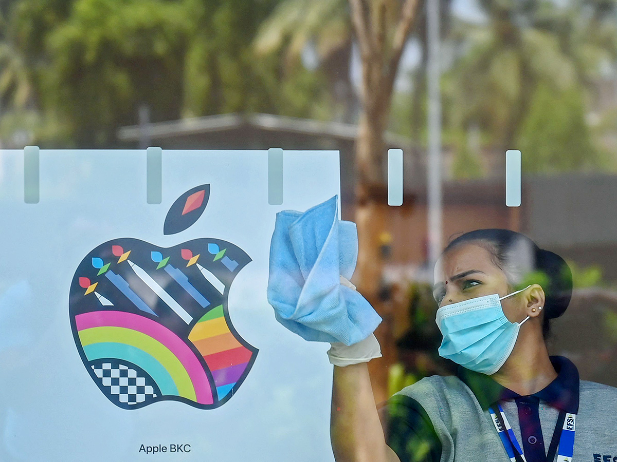 Apple BKC Store First Look in Mumbai Photos - Sakshi3