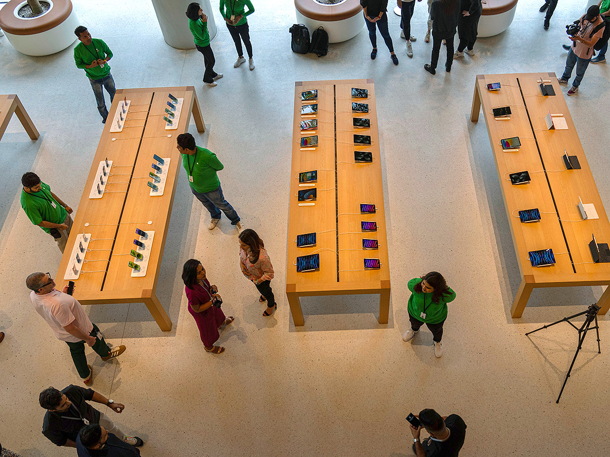 Apple BKC Store First Look in Mumbai Photos - Sakshi29