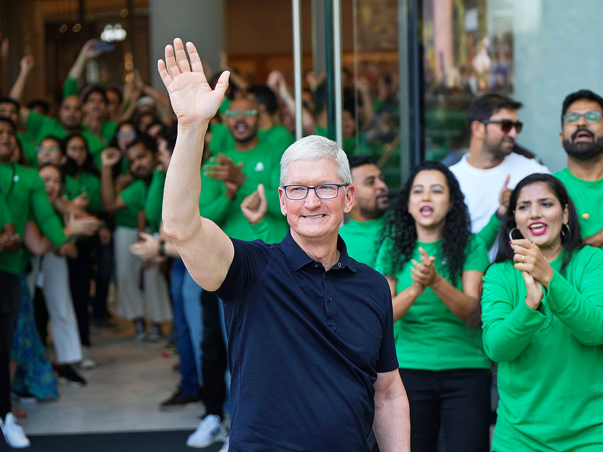 Apple CEO Tim Cook Opening Apple store in Mumbai - Sakshi15