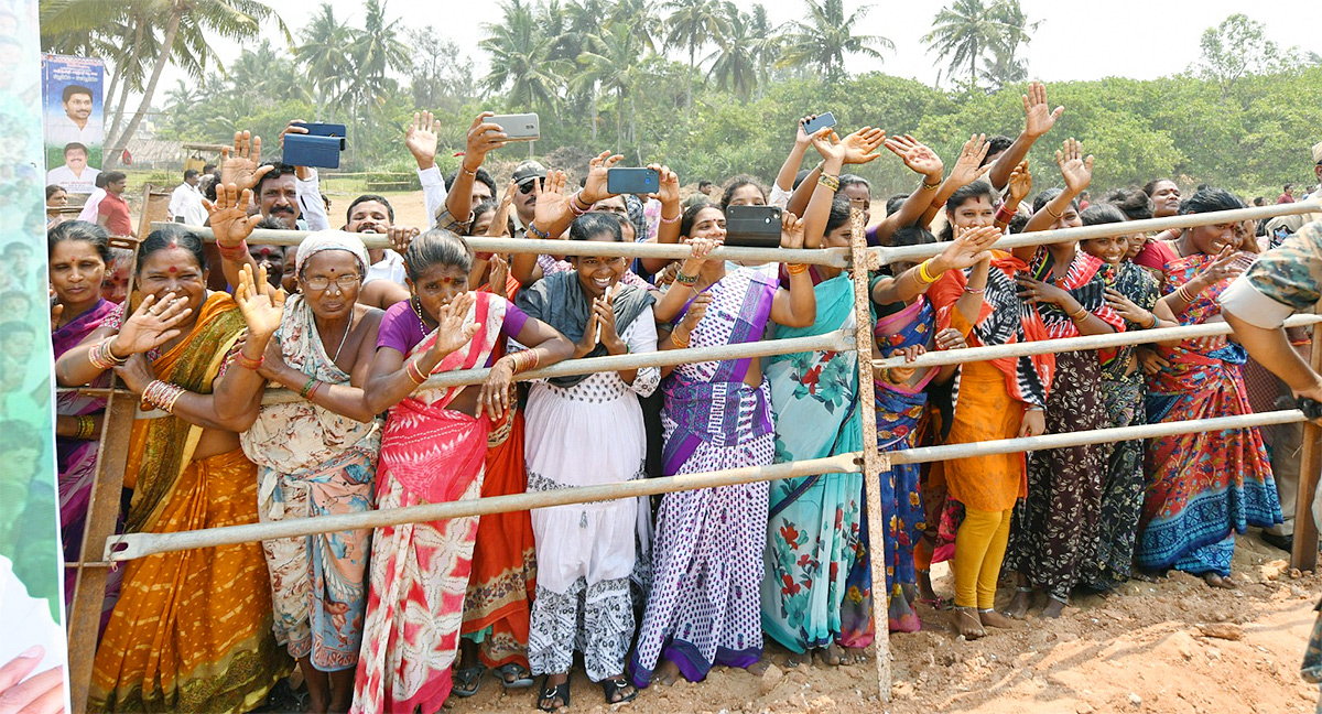 CM YS Jagan Srikakulam Tour To Initiating Development Works, Photos Gallery Inside - Sakshi15