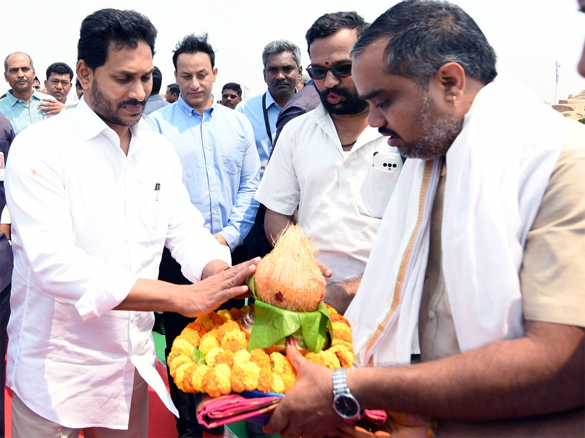 CM YS Jagan Srikakulam Tour To Initiating Development Works, Photos Gallery Inside - Sakshi8