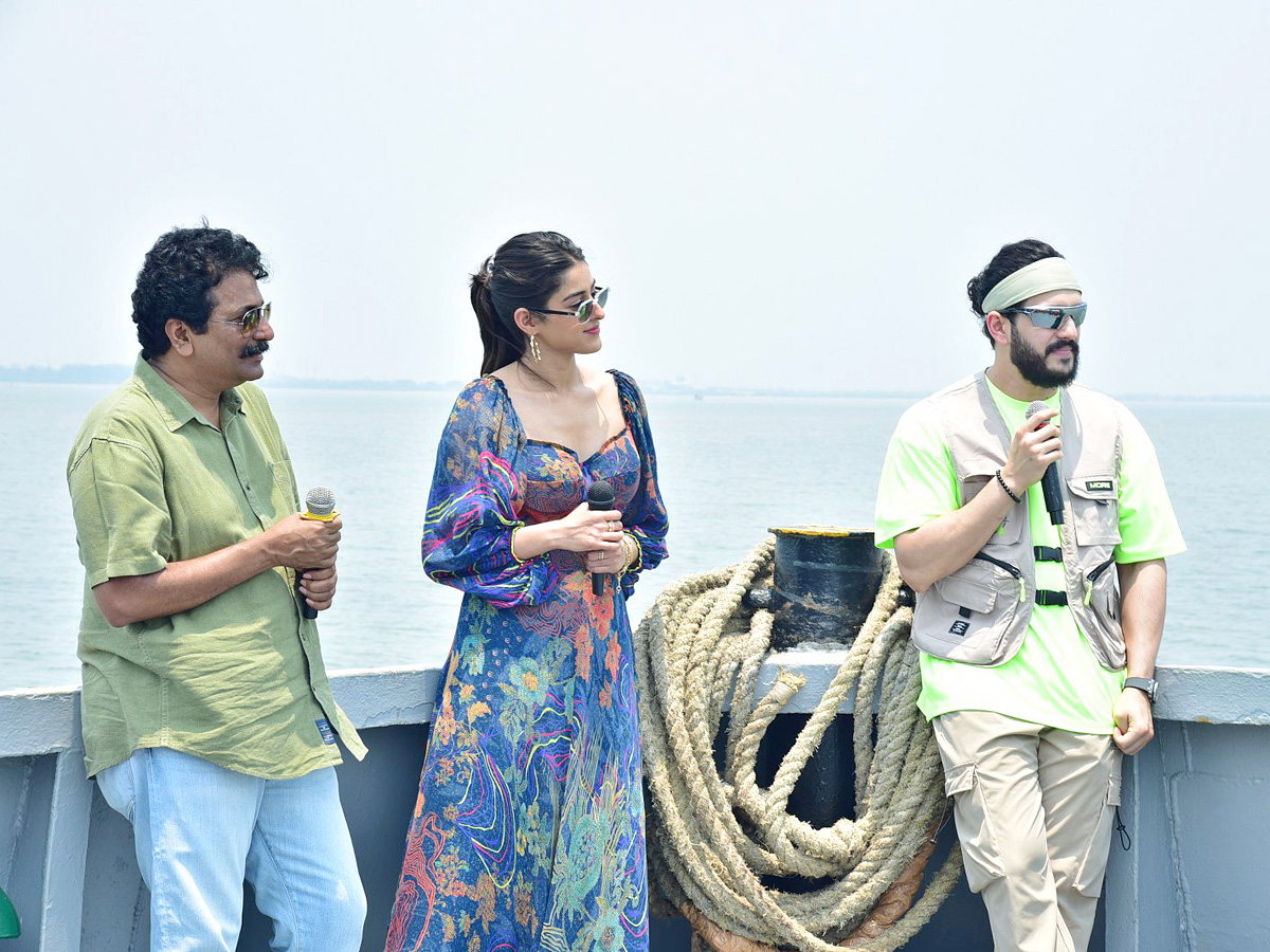 Agent Movie Team Visited Kakinada Port Photos - Sakshi3