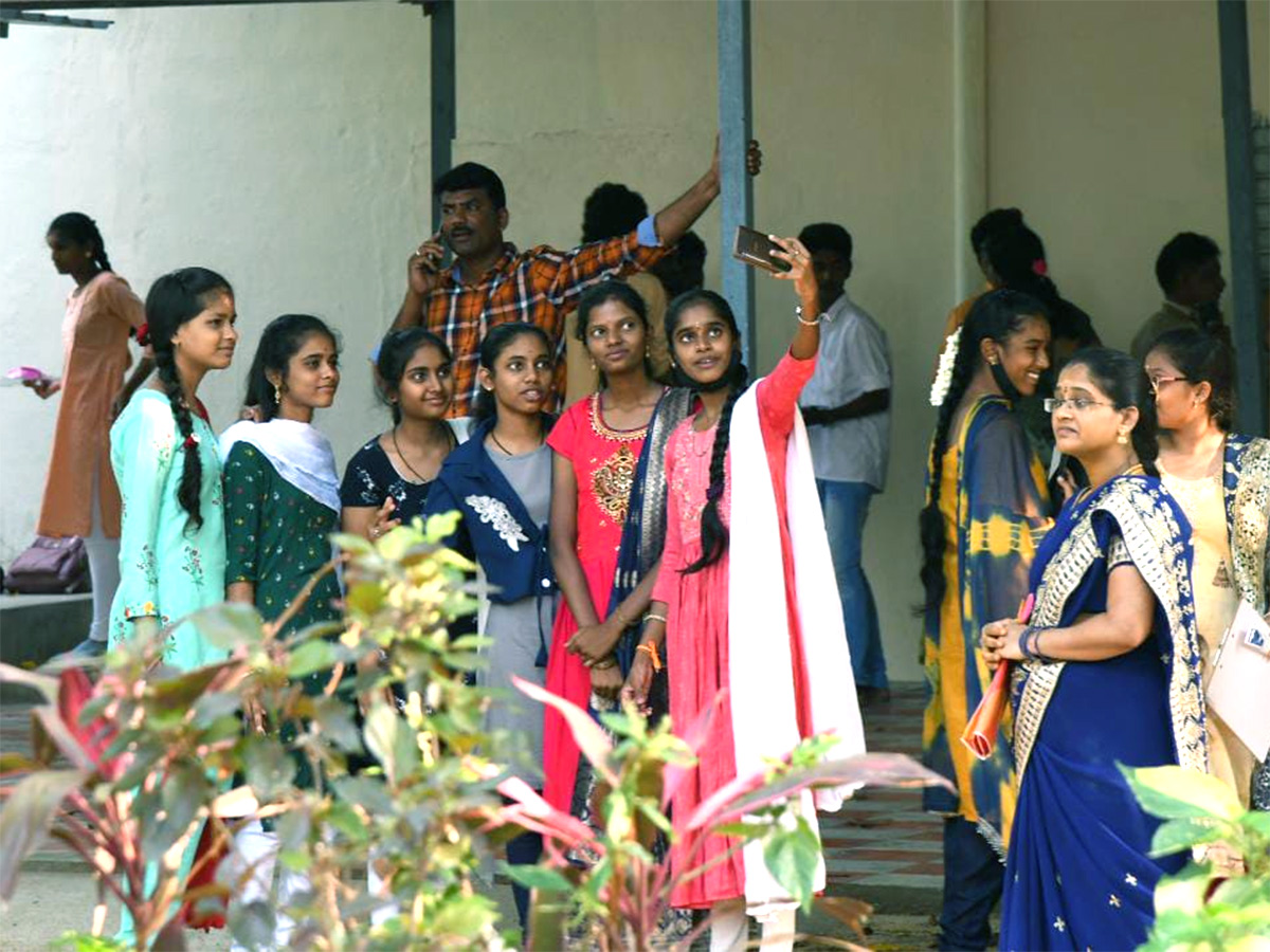 10th Public Exam in AndhraPradesh Photos - Sakshi13