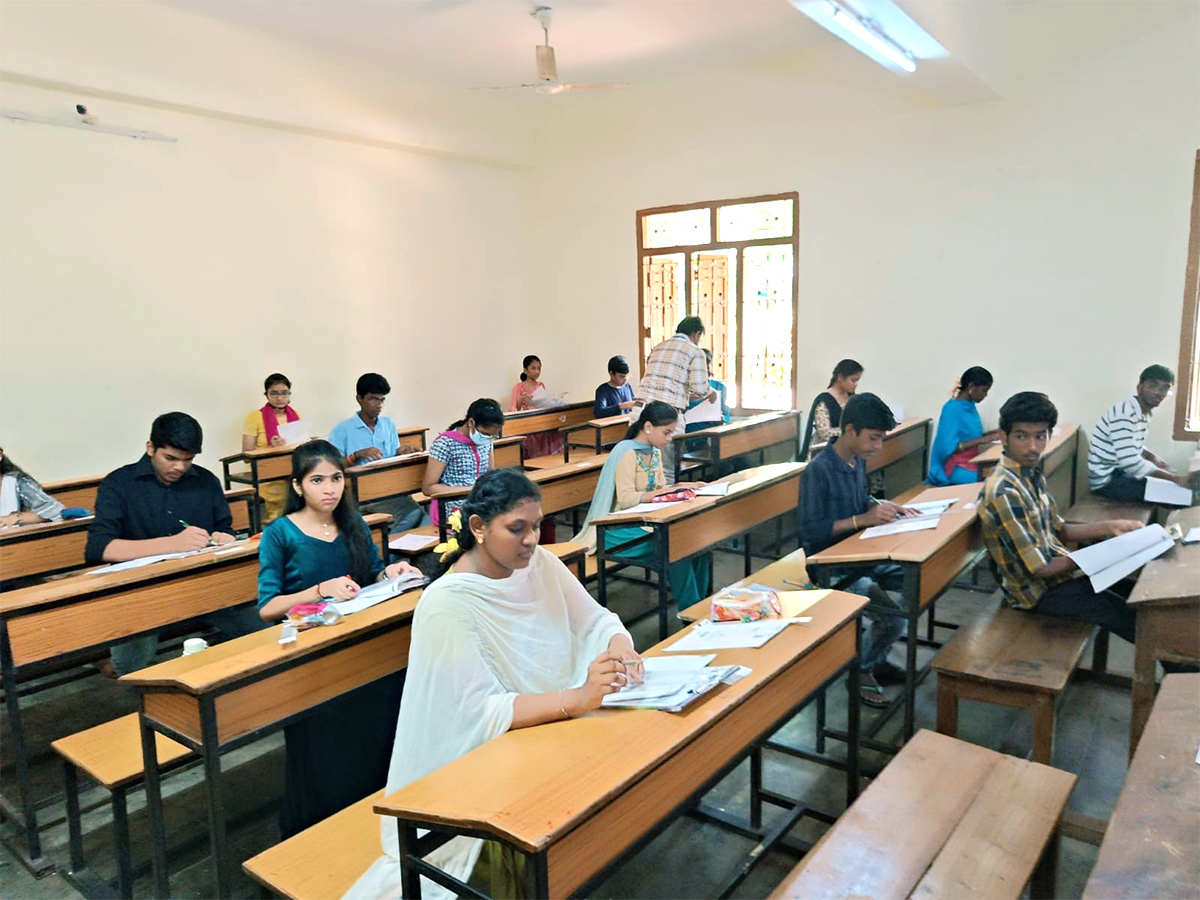 10th Public Exam in AndhraPradesh Photos - Sakshi14