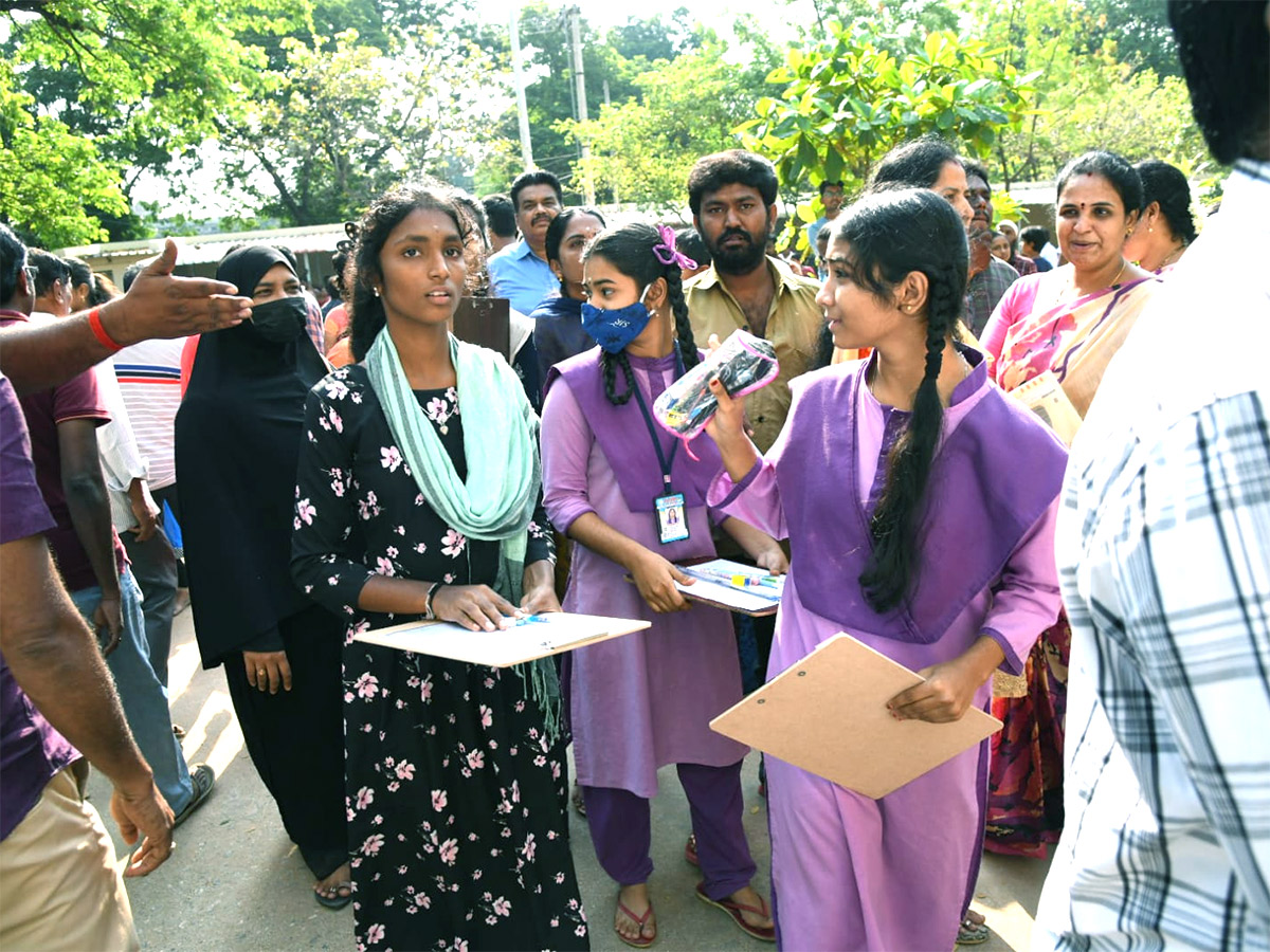 10th Public Exam in AndhraPradesh Photos - Sakshi27