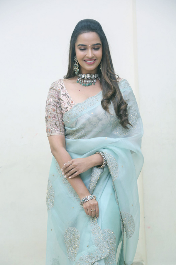 Poojitha Ponnada Latest Photos - Sakshi11