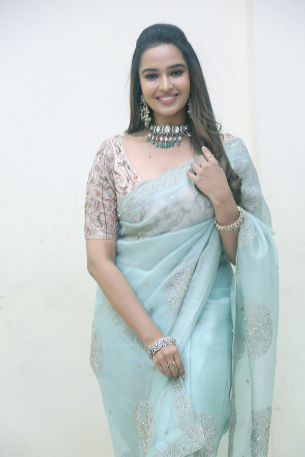 Poojitha Ponnada Latest Photos - Sakshi14