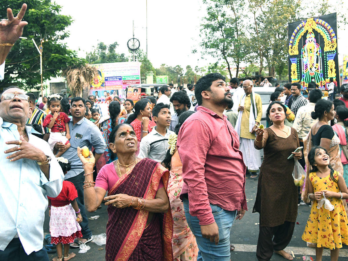 Karakachettu Polamamba jatara Photos - Sakshi13