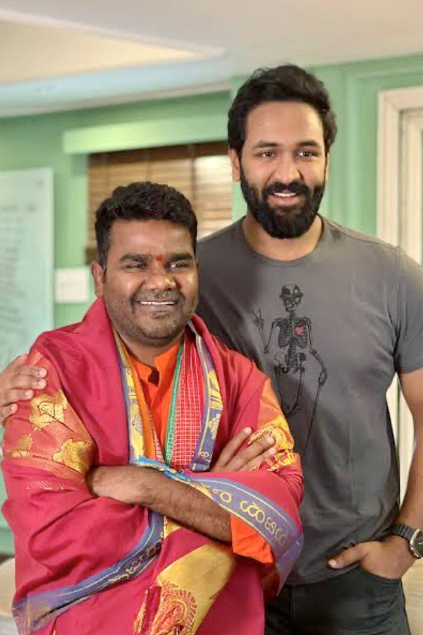 Mohan Babu and Manchu Vishnu Appreciated Balagam Movie Team PHotos - Sakshi3