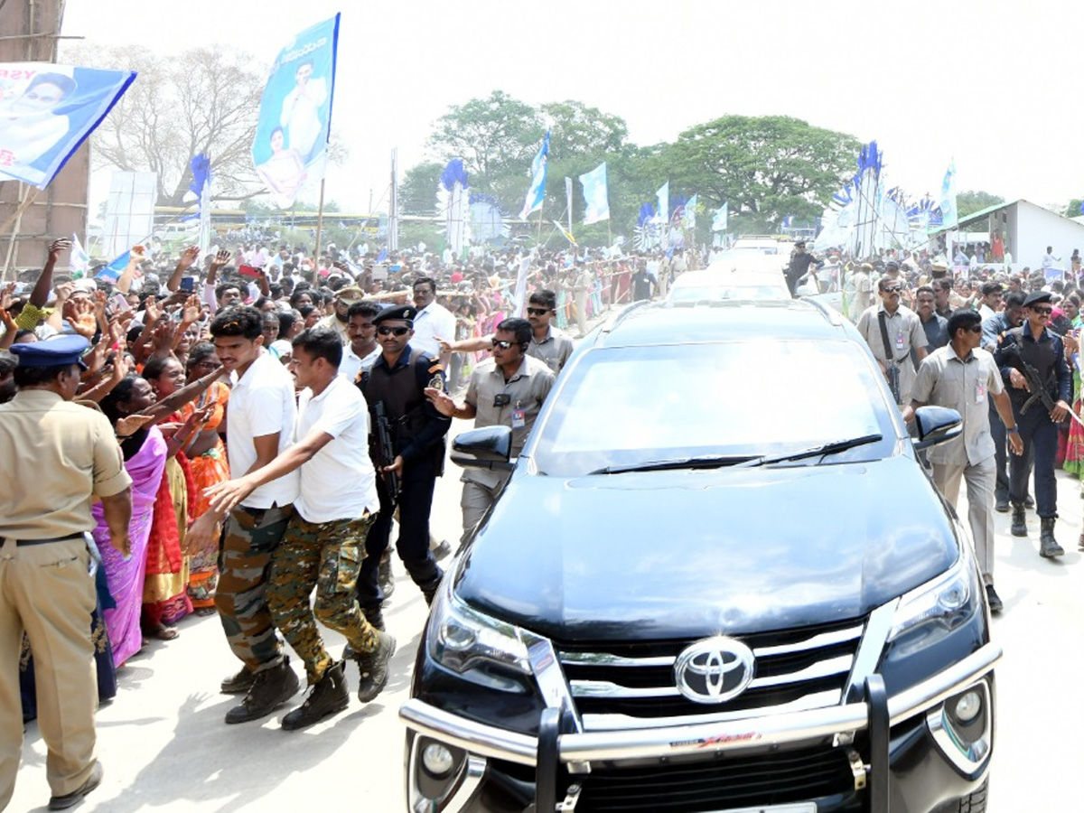 CM Jagan Palnadu District Tour Photos - Sakshi9