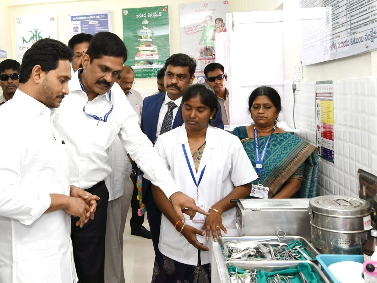 CM YS Jagan Launches Family Doctor Programme Photos - Sakshi22