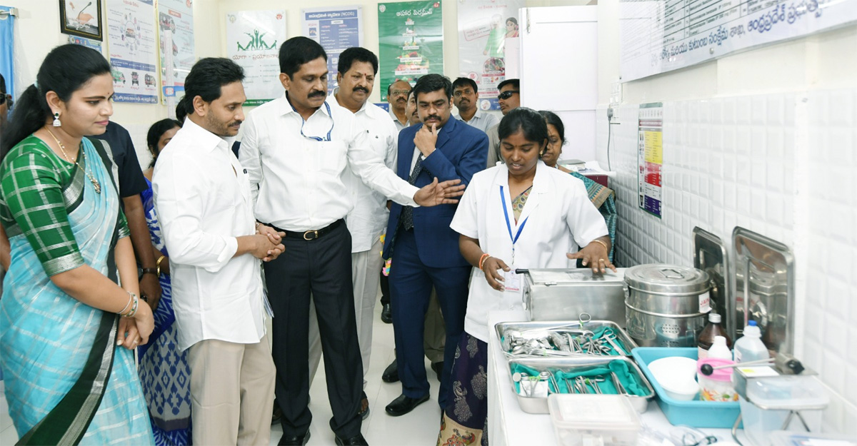 CM YS Jagan Launches Family Doctor Programme Photos - Sakshi10