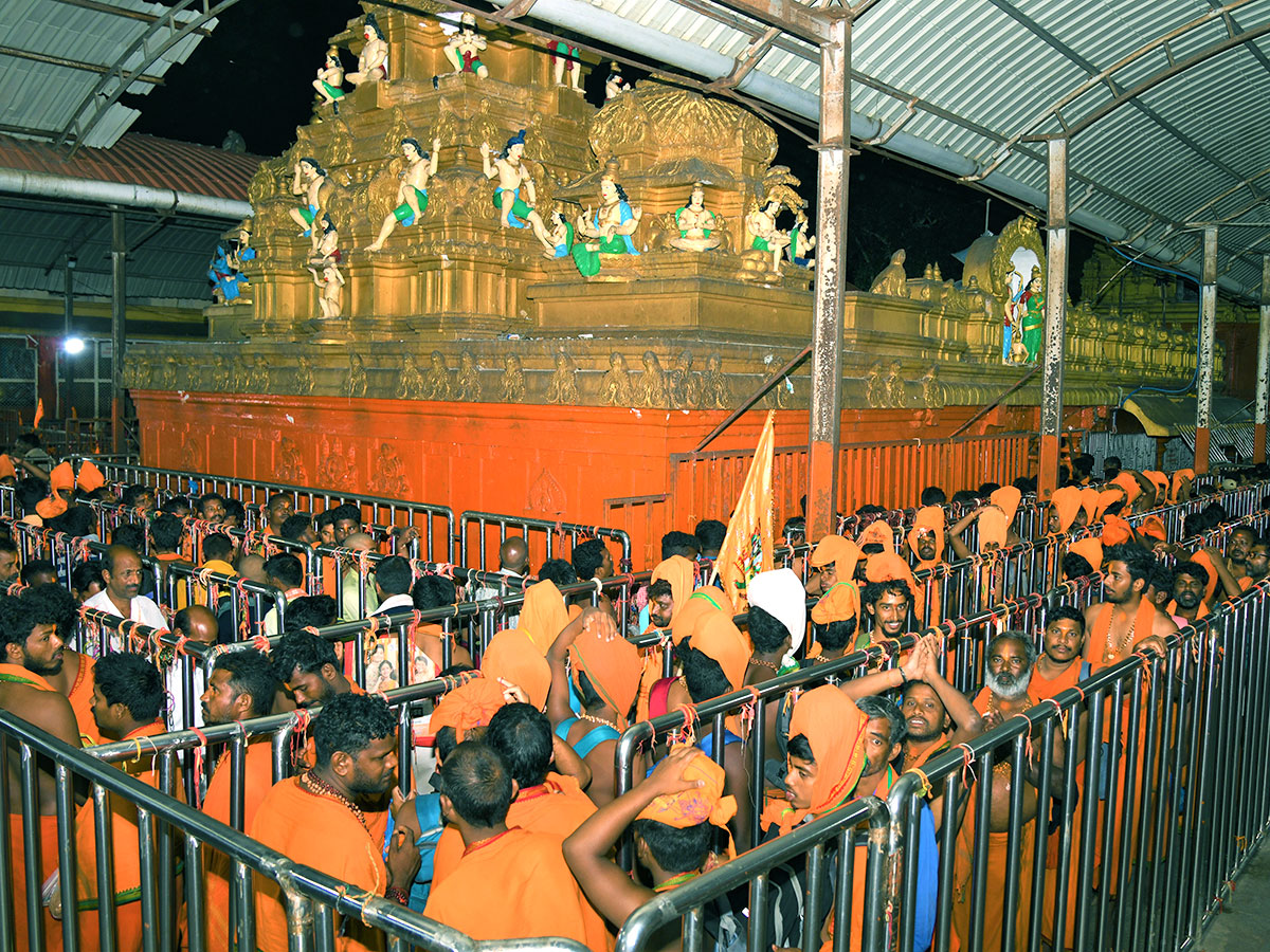 Kondagattu Anjaneya Swamy Temple Photos - Sakshi1