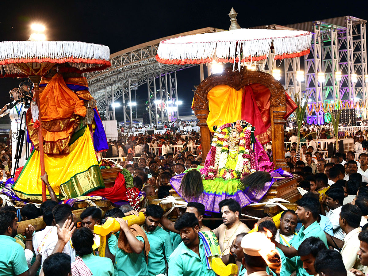 Vontimitta Kodandarama Kalyanam Photos - Sakshi10