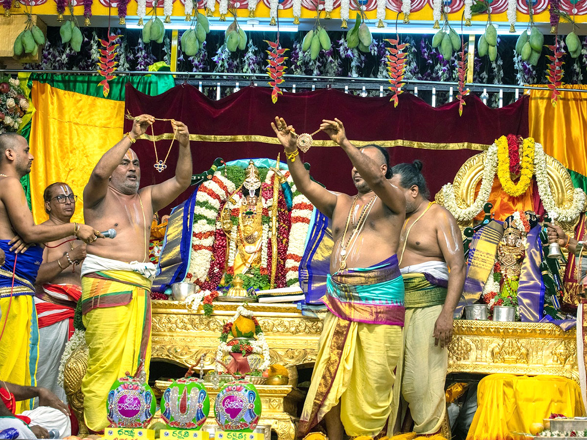 Vontimitta Kodandarama Kalyanam Photos - Sakshi15