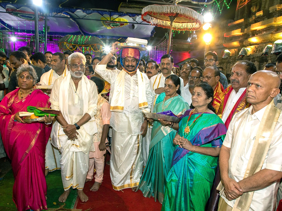 Vontimitta Kodandarama Kalyanam Photos - Sakshi20