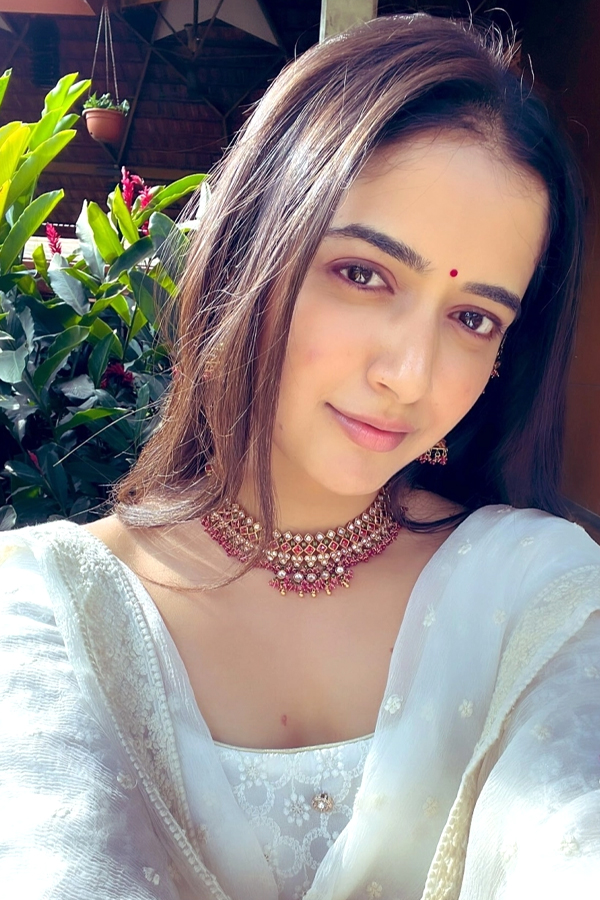 Kannada Actress Ashika Ranganath Latest Stunning Photos - Sakshi14